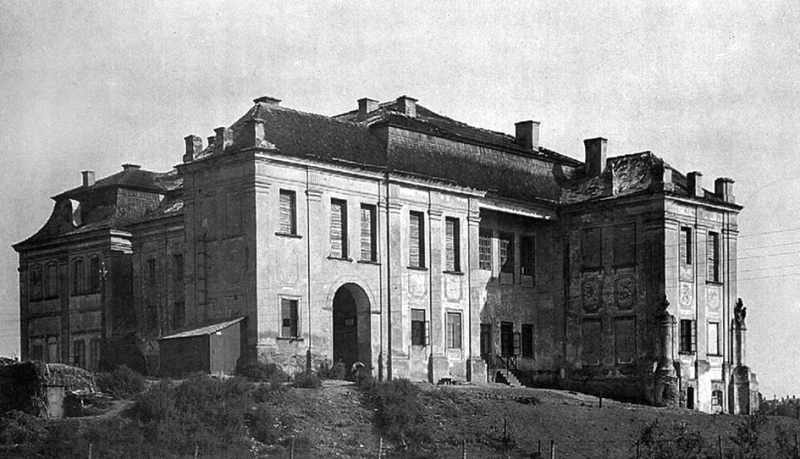 Палац-Любомирських-вид-з-боку-річки-Усті-поч.-ХХ-ст.